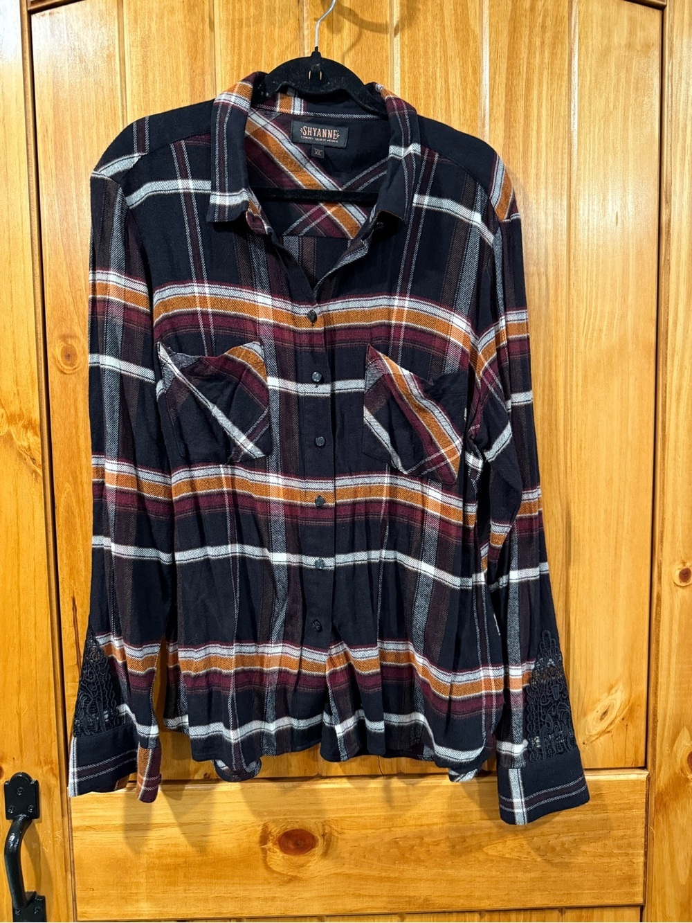 Shyanne Lace Flannel - Picture 1 of 5